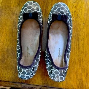 Ferragamo size 8 ballet flats